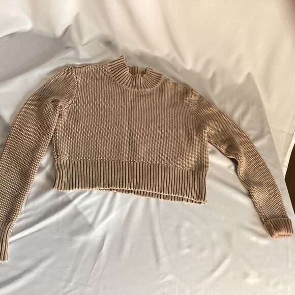 Kendall & Kylie Sweaters - Kendall & Kylie Beige Ribbed Knit Cropped Sweater – Size Small